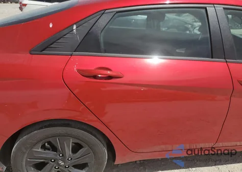 2023 Hyundai Elantra Sel z USA, uszkodzony, nr VIN 5NPLM4AG6PH118216